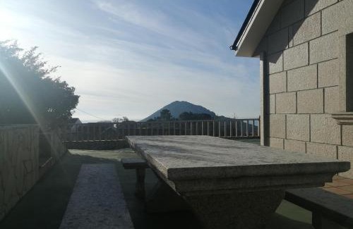 Louro House | Welcome to Casa Borja: 4-Star Stay with Family-Friendly Perks