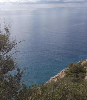 Cittadella del Capo Apartment | Cozy Casa Borrelli: Child-Friendly Retreat with High Ratings
