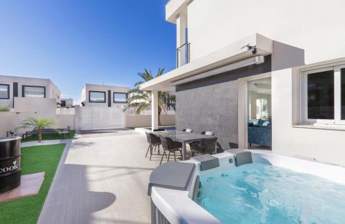 Puerto Marino Villa | Relax at Casa Bos Dolpfin Wellness Villa with Pool & Spa