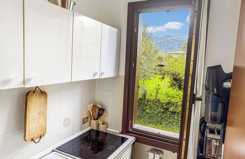 Portese Apartment | Casa Boschette: Inviting Apartment with Pool and Terrace