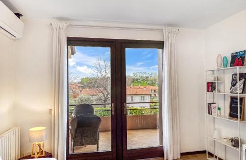 Portese Apartment | Casa Boschette: Oceanfront Paradise with Pool & Pet-Friendly