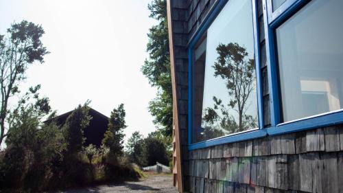 Dalcahue House | Exceptional Hostal Casa Bosque: Pet-Friendly & Breakfast Included