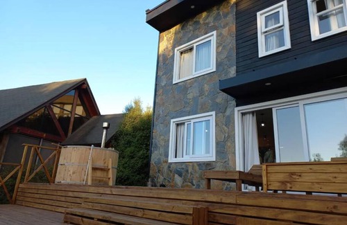 Dichato House | Relaxing Casa Bosque Pingueral with Ocean View & Pool