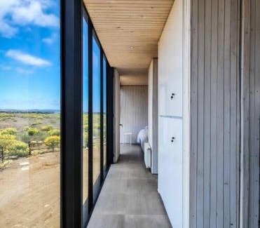 Pichilemu House | Oceanfront Casa Box in Punta de Lobos - Rated 9/10 by Guests