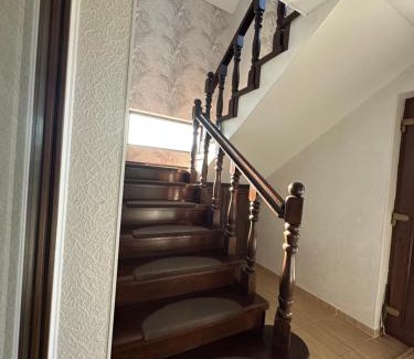 Tirgu Jiu House | Explore Casa Brâncușiana: Top-Rated Family-Friendly Stay