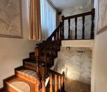Tirgu Jiu House | Explore Casa Brâncușiana: Top-Rated Family-Friendly Stay