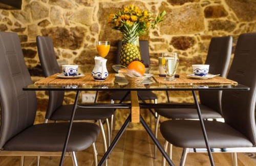 Boiro House | Oceanfront Casa Brétema: Top-Rated Family Getaway