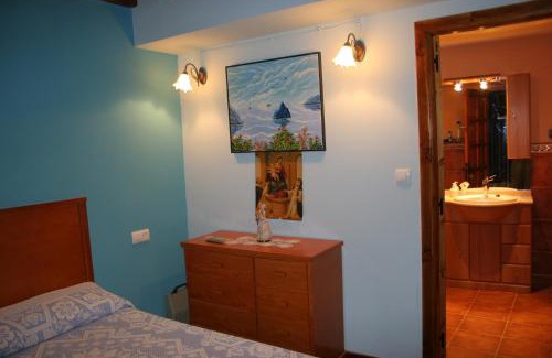 Mondonedo House | Family-Friendly Retreat: Casa Bracamonte with Kitchenette