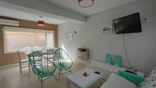 Puerto Piramides House | Top-Rated Casa Brava: Family-Friendly Retreat Awaits