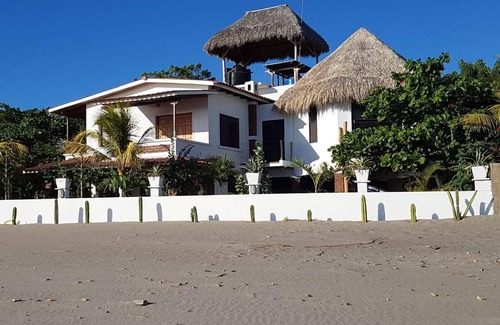 Popoyo Villa | Invigorating Ocean Front Retreat in Playa Guasacate