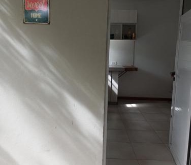 Villa Gesell Apartment | Discover Casa Buda: Family-Friendly Retreat with Hot Tub