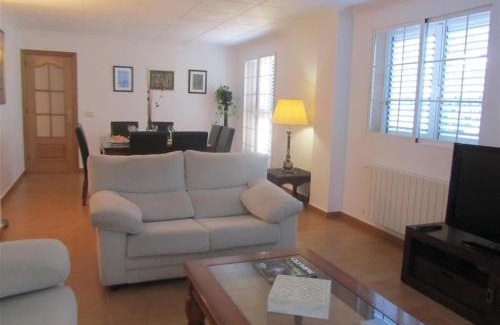 Cullera Villa | Inviting Villa for Rent with Pool in Cullera, Valencia