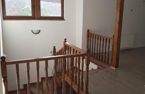 Girbova House | Experience Casa Bunicilor: Child-Friendly with Hot Tub