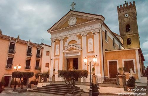 San Marco di Castellabate House | Scenic Casa Buonaiuto: Oceanfront & Pet Friendly Retreats