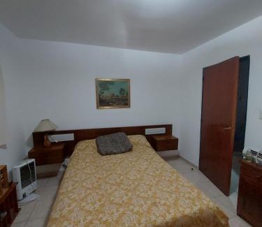 Tanti House | Convenient Stay at Casa Céntrica en Tanti for Families