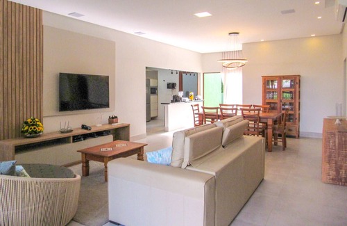 Parafuso House | Relaxing Getaway at Casa with Pool & Spa in Camaçari, BA