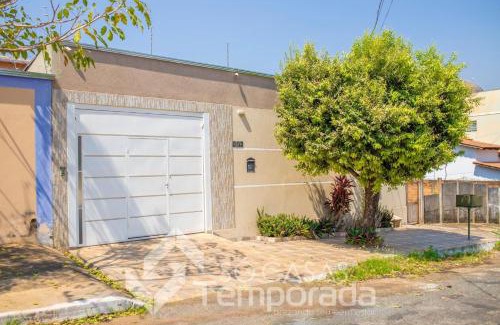Jardim Paraiso House | Modern Casa with Pool in Caldas Novas - Family Friendly Stay