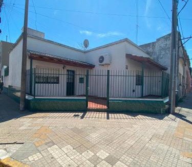 San Nicolas de los Arroyos House | Casa con la mejor ubicación: Ideal para toda la familia