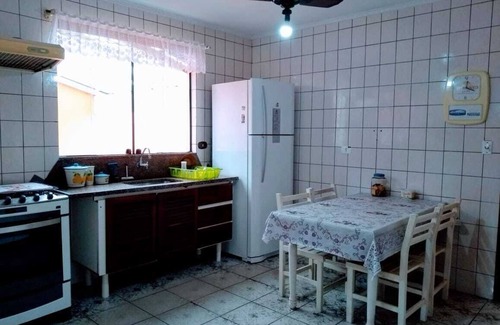 Morada da Praia House | Inviting Casa com Piscina: Pet-Friendly Retreat for Families