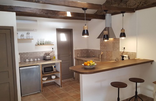 Sainte-Lucie-de-Tallano Apartment | Explore Casa Corsa: Relaxing Stay with Kitchen & Breakfast