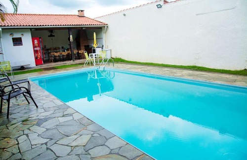 Morada da Praia House | Enjoy Relaxing Retreat at Casa with Pool in Boraceia Beach