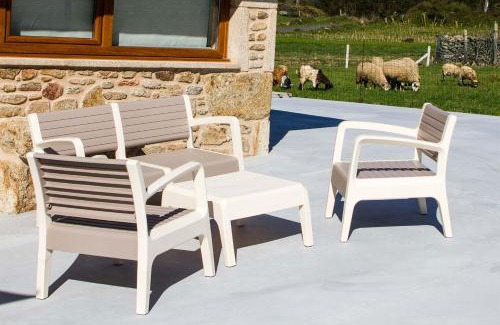 Frije House | Beachfront Bliss at Casa Cabo Tourinan - Rated 9/10!