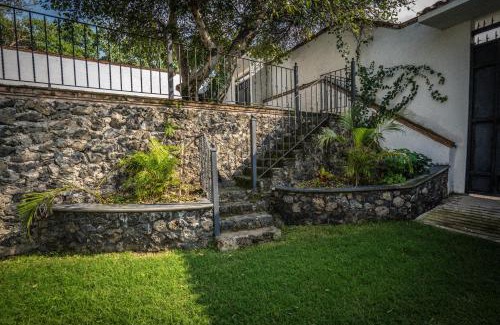 Jiutepec House | Casa Cactus: 4-Star Stay with Private Pool & Pet Friendly