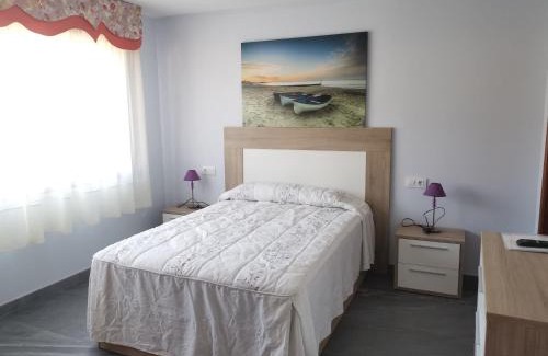 Meira Apartment | Cozy Casa Cadabón: Oceanfront Stay with 9.1/10 Rating