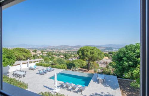 Pinos de Alhaurin House | Casa Cael: Cozy Home with Breathtaking Ocean Views