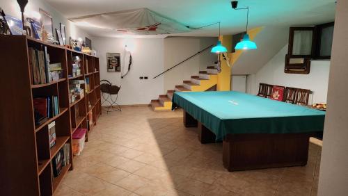 Tigliole House | Casa Caginia: Family-Friendly Retreat with Gym & Billiards