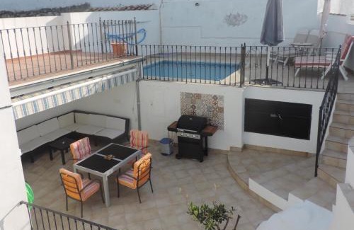 Olvera House | Discover Casa Cal y Sol: Oceanfront Oasis with Pool