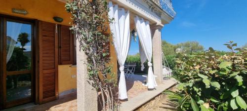 Maiorca House | Discover Casa Cala Sardegna Budoni with Pool & Pet-Friendly Stay