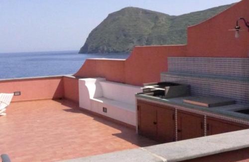 Canneto House | Experience Oceanfront Bliss at Casa Calandra - Rated 8.3/10