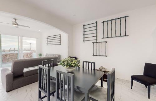 La Paloma House | Discover Casa Calcata 21 - Playa Arcangel for Families
