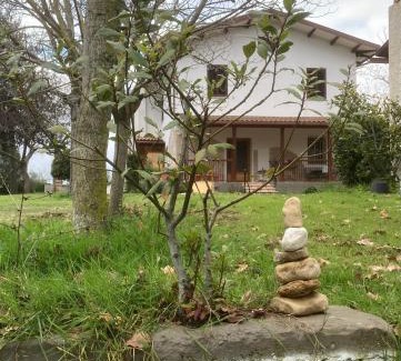 Corropoli House | Stellar Stay at Casa Calicanto: 4-Star with Pool Access