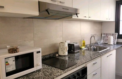 Cordoba House | Modern Casa Calida: Ideal Location with Great Amenities