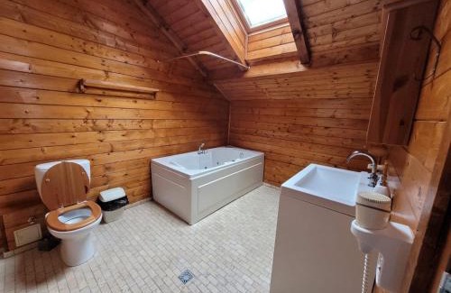 Predeal Villa | Family-Friendly Casa Caluco with Hot Tub & Impressive 9.7/10