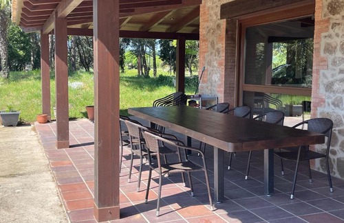 Avia House | Relax at Casa Calvés: Oceanfront & Pet-Friendly Retreat