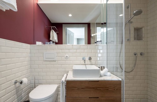 Uniao de Freguesias do Centro House | Top-Rated CASA CAMÉLIA with Breakfast & Family Amenities