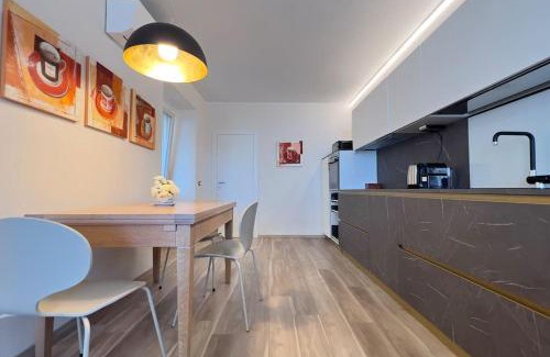 Volastra Apartment | Discover Casa Camelia: Family-Friendly Retreat, 9.6/10 Rating