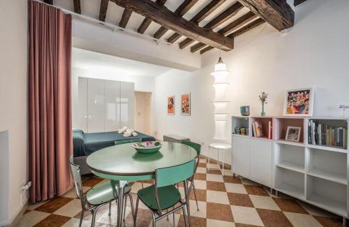 Parma City Centre Apartment | Artistic Arty Suite at Casa Camilla in Historic Center