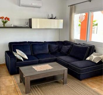 La Canuta Villa | Relax at Casa Camilla: Oceanfront Retreat with Pool Access