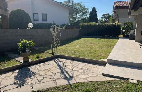 Duino Apartment | Casa Camilla: Family-Friendly Retreat with 9.3/10 Rating