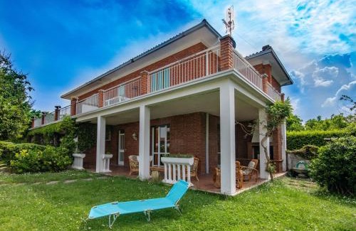 Pieve Vecchia House | Explore Casa Camilla: Pet & Child Friendly Retreat Awaits