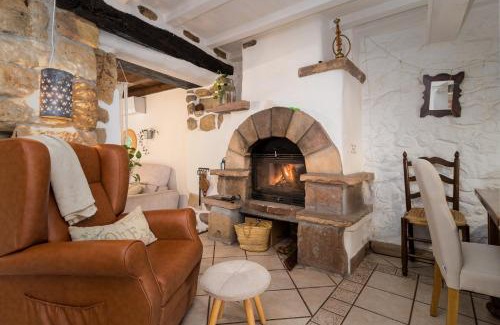 Viernoles Apartment | Discover Casa Camino del Dobra in Beautiful Cantabria