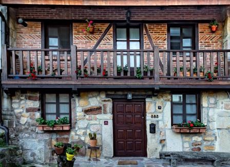 Viernoles Apartment | Discover Casa Camino del Dobra in Beautiful Cantabria