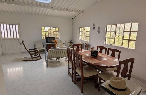 Caqueza House | Serene Casa Campestre with Scenic Views in Cáqueza
