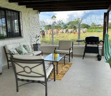 Pueblo Tapao House | Family-Friendly Casa Campestre in Beautiful Quindío