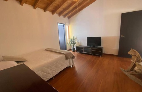 Retiro House | Inviting Casa Campestre en El Retiro - Antioquia Awaits You