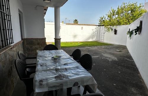 Jerez de la Frontera House | Pet-Friendly Retreat at Casa Campiña Jerezana - Rated 9.3